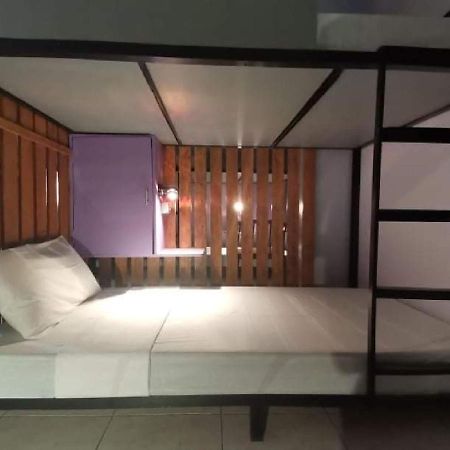 Manila Nomads Hostel Manilla Buitenkant foto