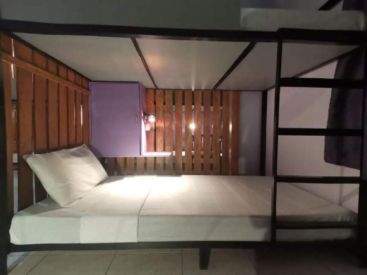 Manila Nomads Hostel Manilla Buitenkant foto