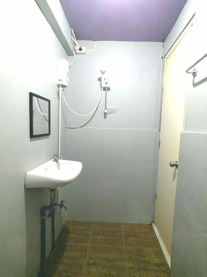 Manila Nomads Hostel Manilla Buitenkant foto