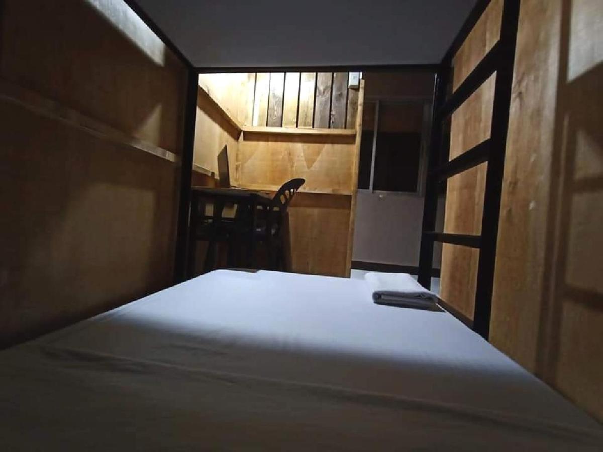 Manila Nomads Hostel Manilla Buitenkant foto